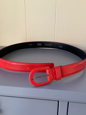 Synthetic women’s belt, colour red, size medium